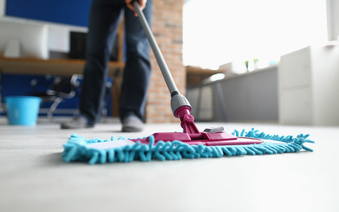 Femstegsprogram för bättre städning på arbetsplats